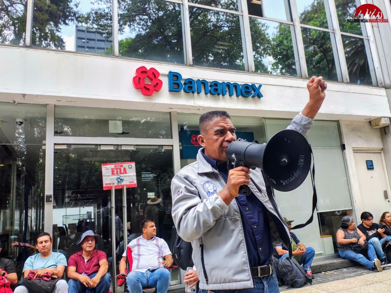 Imagen relacionada con Los extremos sí se juntan, presidenta…   Y ustedes son el mejor ejemplo