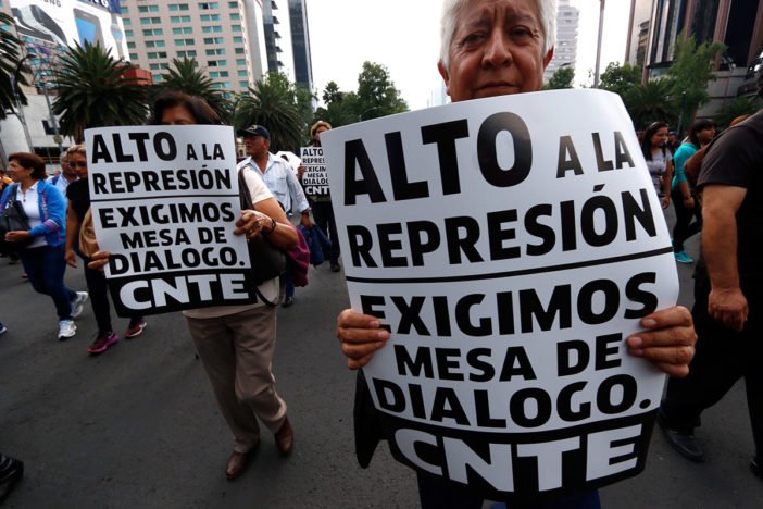 Imagen de No cumple compromisos de campaña y criminaliza la lucha de la CNTE